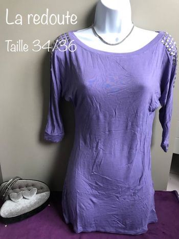 Tunique manche 3/4 mauve avec bijoux fantaisie épaules - taille 34-36