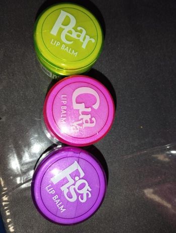 Pot de baume à lèvre