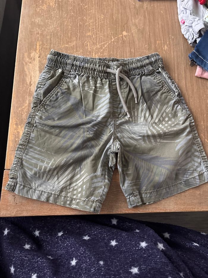 Short garçon - photo numéro 1