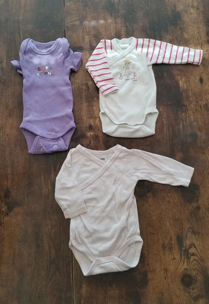 Lot 3 bodies bébé fille – 1M & 3M (Kiabi, C&A)