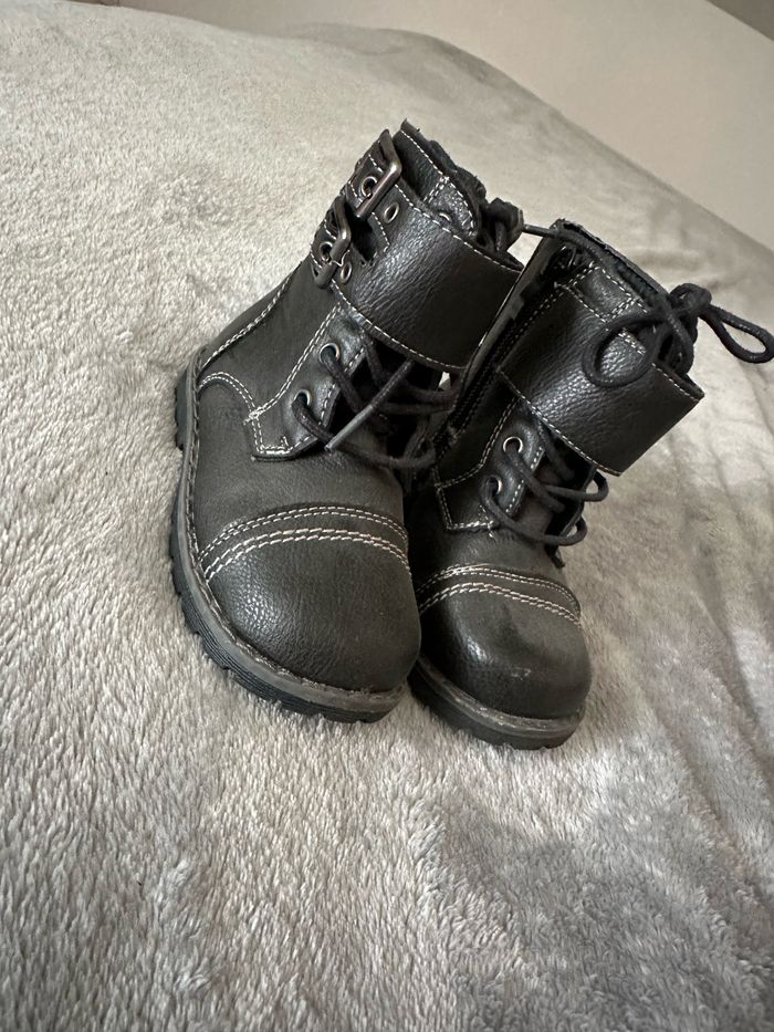 Lot chaussures - photo numéro 7