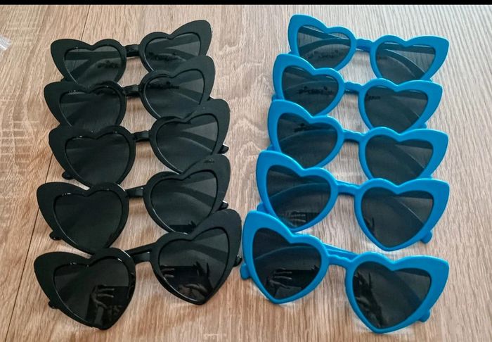 Lot de 10 lunettes cœur