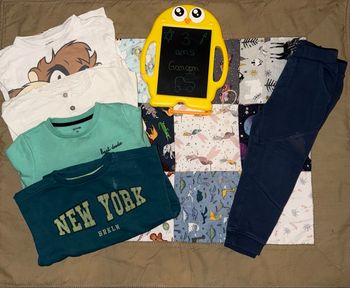 Lot de vêtements à défauts - T3ans 