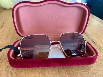Solaire GUCCI neuve
