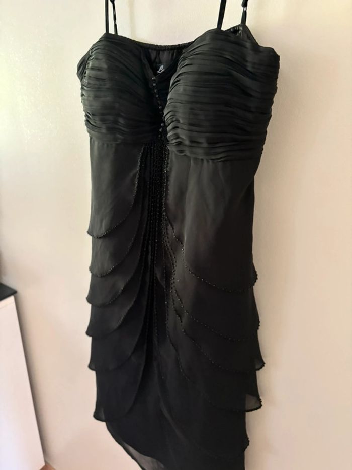 Robe élégante noire - photo numéro 3