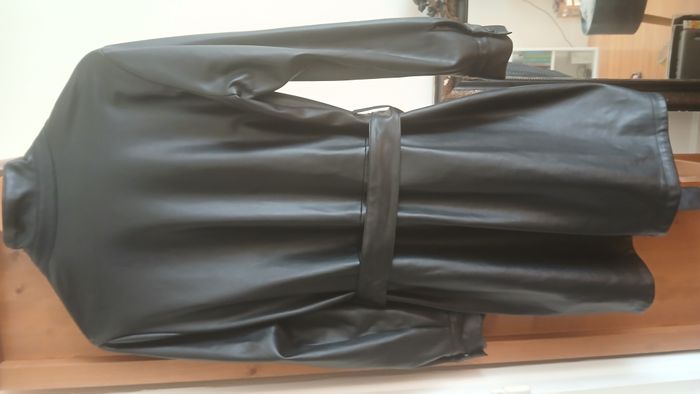 robe simili cuir  noire - photo numéro 5