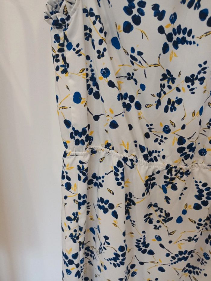 Jolie robe d'été fluide taille 36 - photo numéro 4