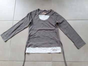 T-shirt 2 en 1 marron fille 10 ans TBE