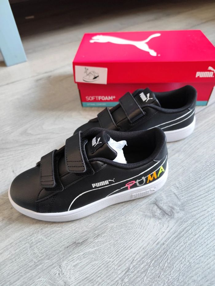 Baskets Puma Smash V2 Home School
Pointure 33 - photo numéro 3