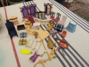 Gros lot de 42 pièces détachées Playmobil château et autres