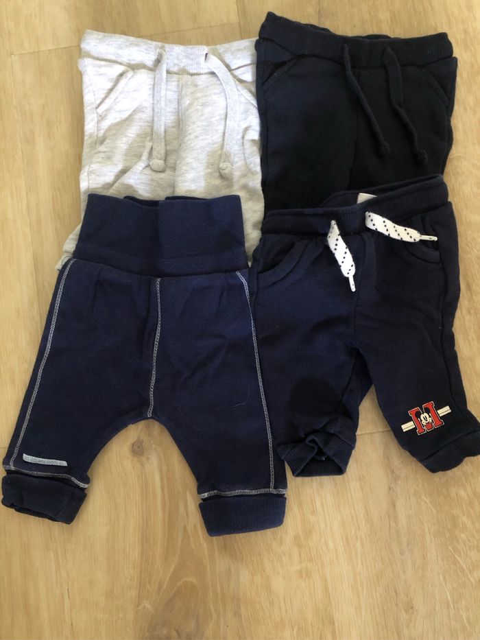 Pantalons x8 - photo numéro 2