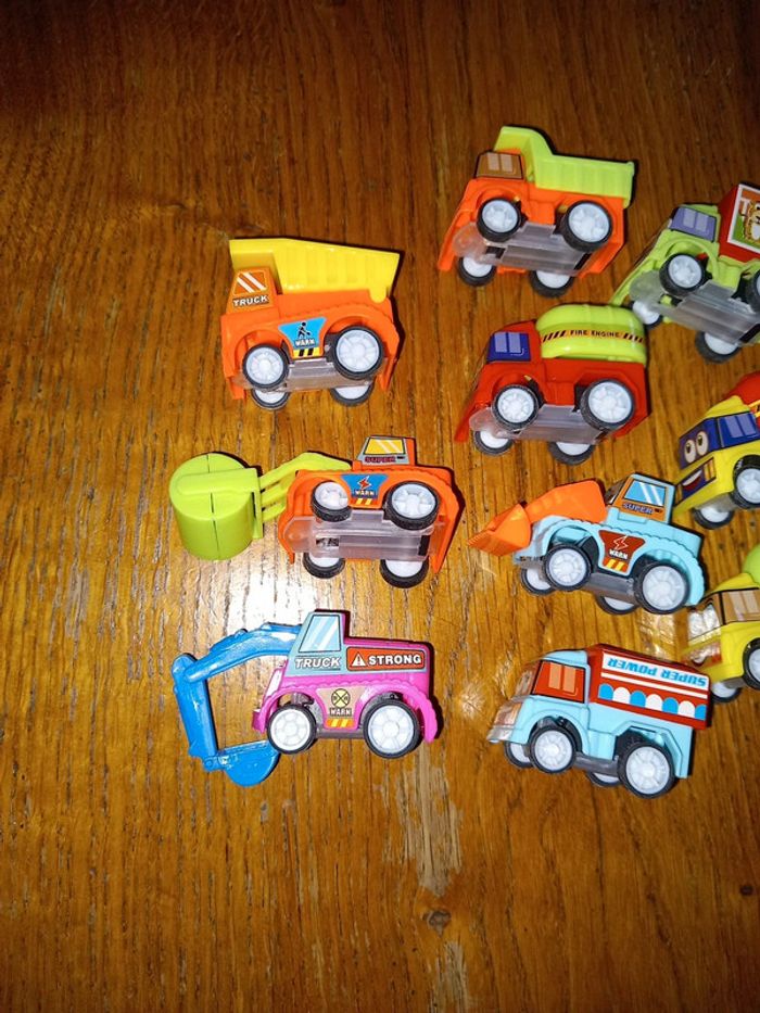 🎅lot 10 véhicules rebondissantes camions de chantier - photo numéro 2