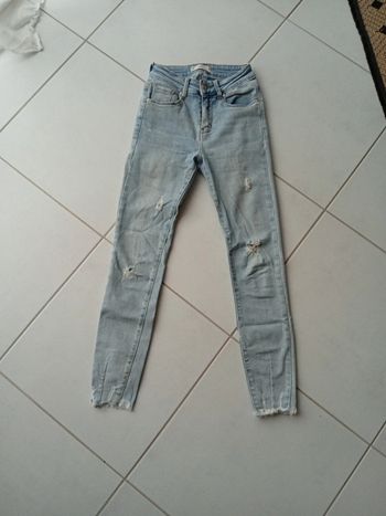 Jean skinny effet déchiré