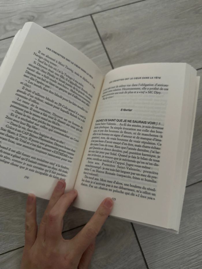 Livre les crevettes ont le cœur dans la tête - photo numéro 3