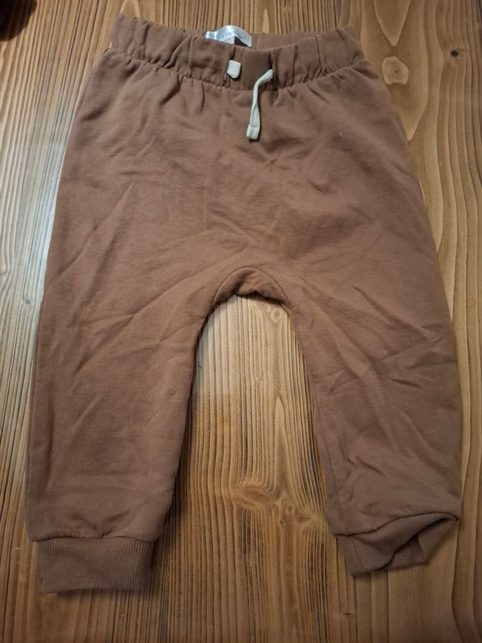 Lot de 5 pantalons 18 mois - photo numéro 2