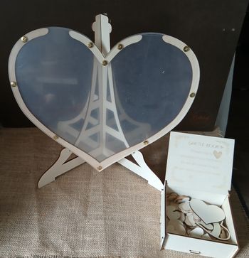 Décoration de mariage cœur message
