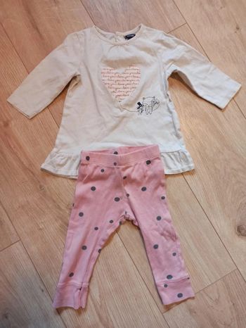 Ensemble leggings et t-shirt manches longues