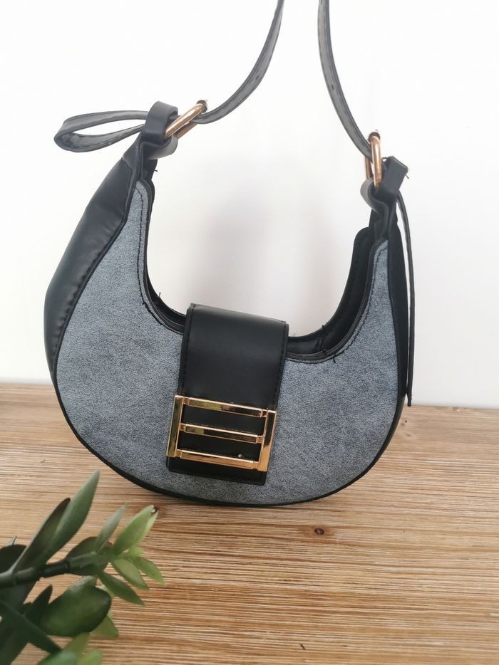Petit sac croissant à boucle dorée Shein - photo numéro 2