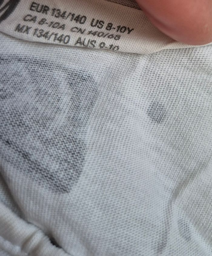 Robe fille blanche imprimé nœud noir h&m taille 10ans - photo numéro 2