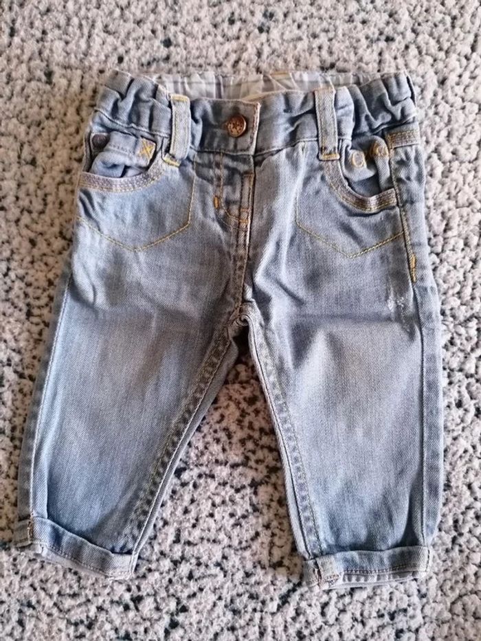 Jeans fille taille 6 mois