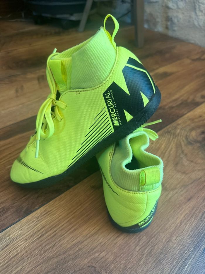 Chaussures foot salle