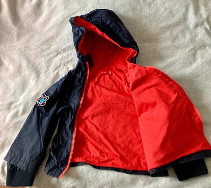 Veste imperméable - Taille 24 mois / 2 ans - photo numéro 3