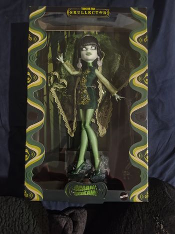 Monster high skull collector 
