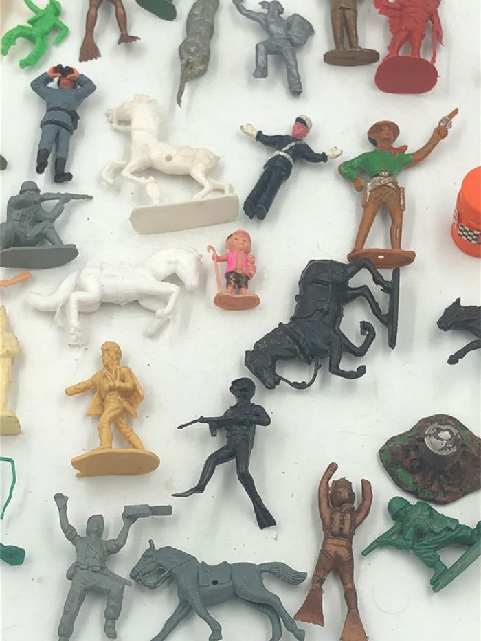 Lot de 39 figurines Soldats Plastiques divers - photo numéro 8