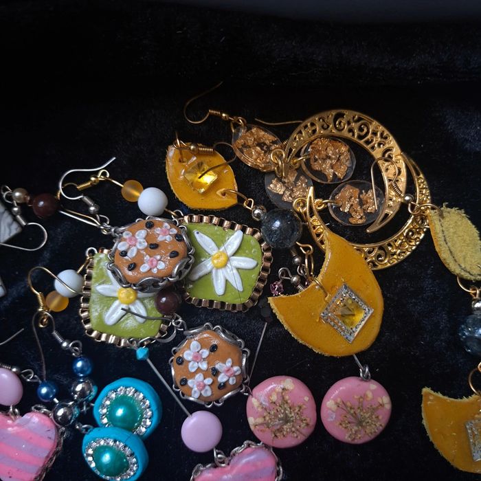 Lot de boucles d'oreilles pendante multicolore artisanale - photo numéro 4