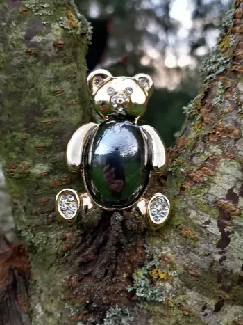 Broche enfantine en forme d ourson