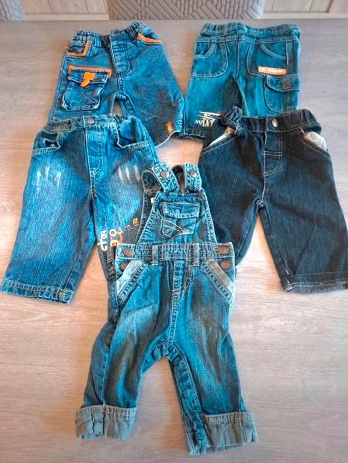 Lot de Pantalons jean taille 3 mois TBE