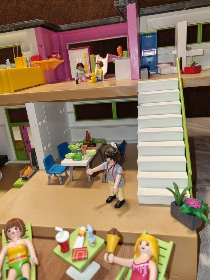 Maison Playmobil ( villa moderne +studio des invités +piscine) - photo numéro 4