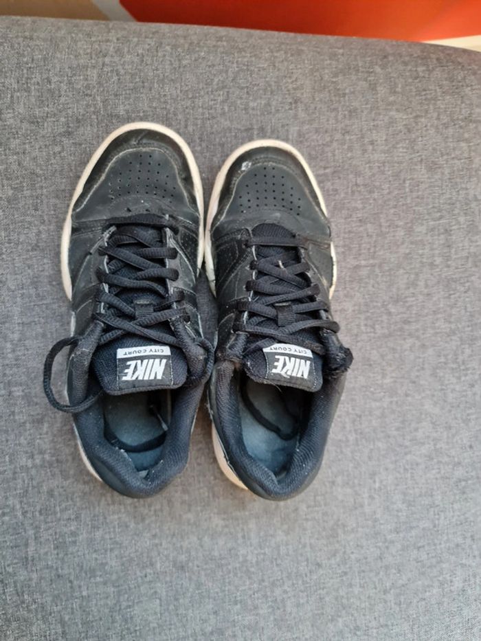 Basket Nike pointure 35 - photo numéro 5