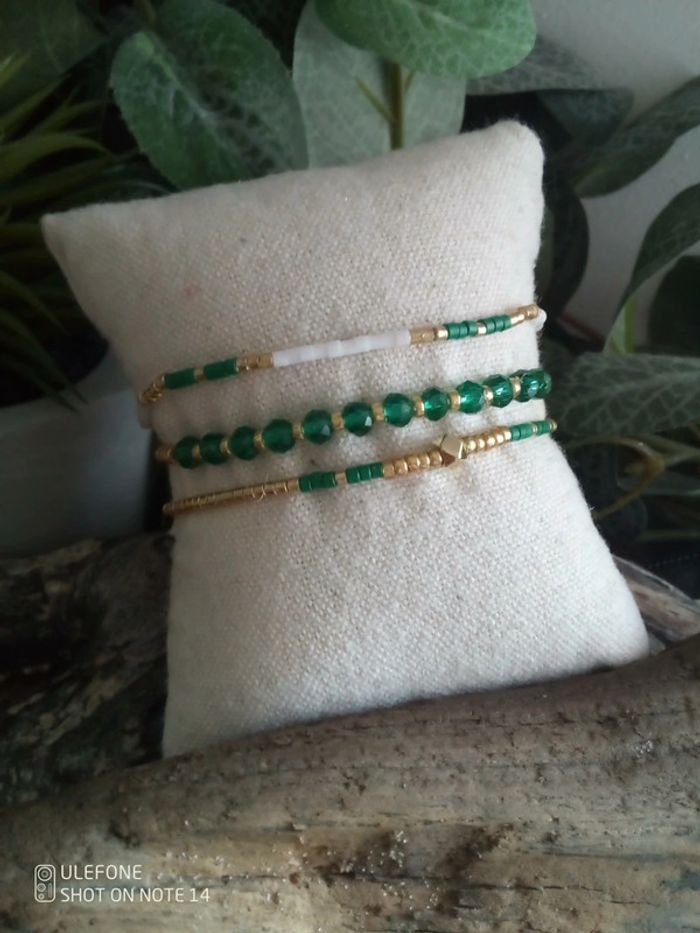 Lot de 3 bracelets bohèmes vert et blanc