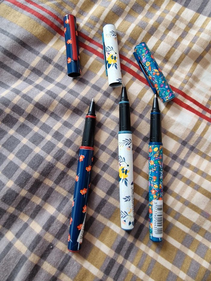 Lot de stylos - photo numéro 2