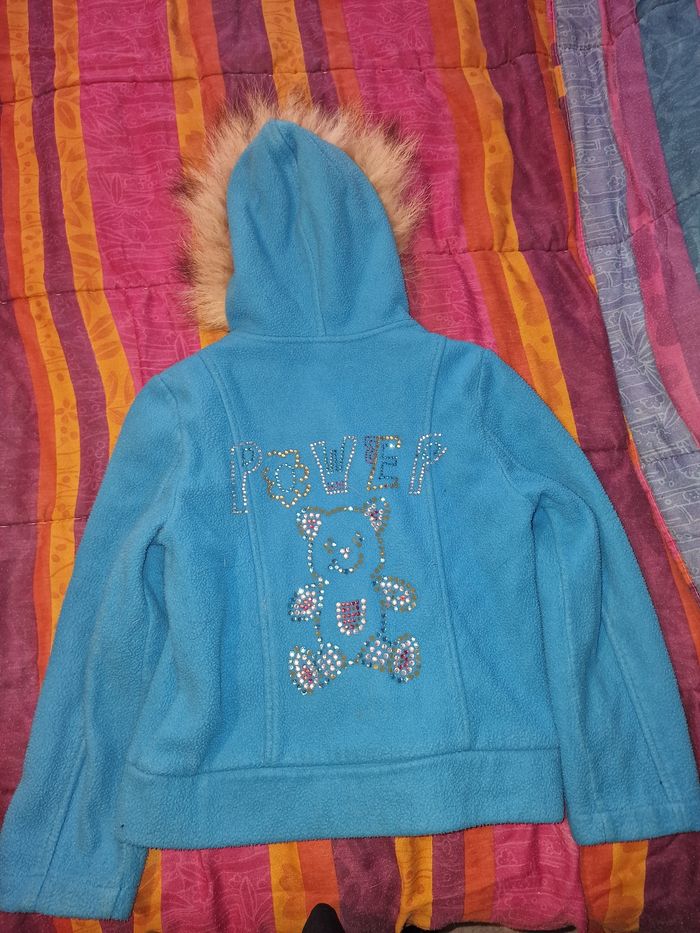 Tres jolie veste polaire moumoute et strass - photo numéro 4