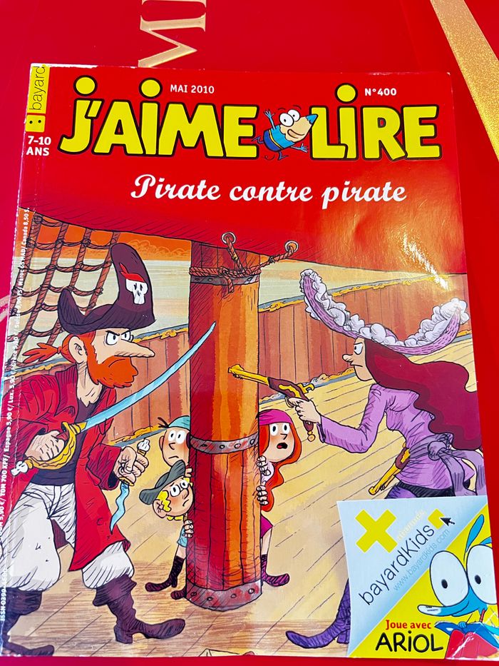 Livre j’aime lire : pirate contre pirate, année 2010 - photo numéro 2