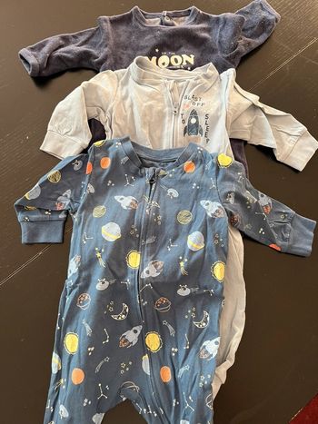 3 pyjamas