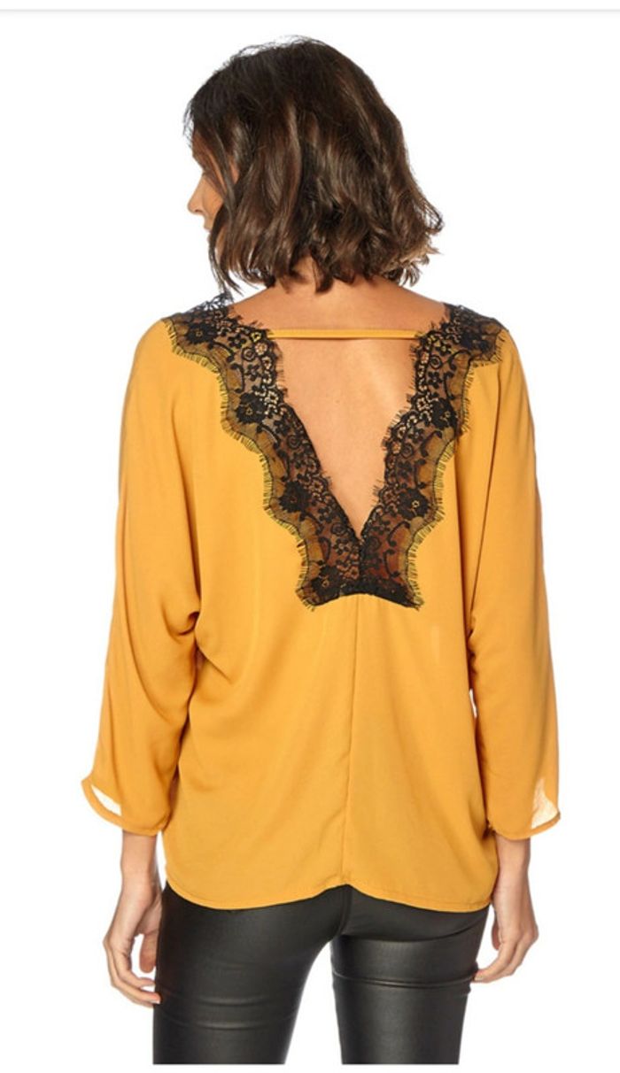 Blouse dentelle noire et moutarde - photo numéro 7
