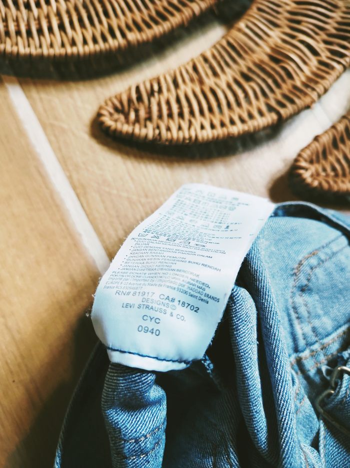 👖Levi's Strauss - Salopette en jean bleu mixte fille/garçon modèle Shortall -taille 3mois - photo numéro 8