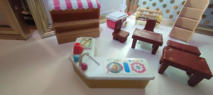 Lot de petit meuble hello kitty - photo numéro 3