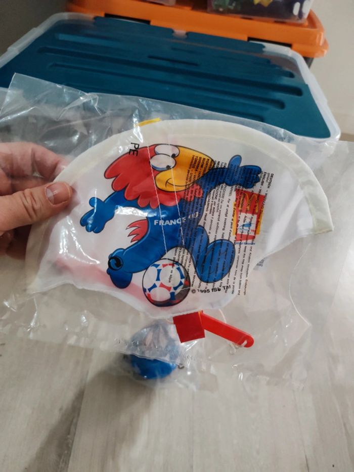 Figurine McDonald's france 98 - photo numéro 2