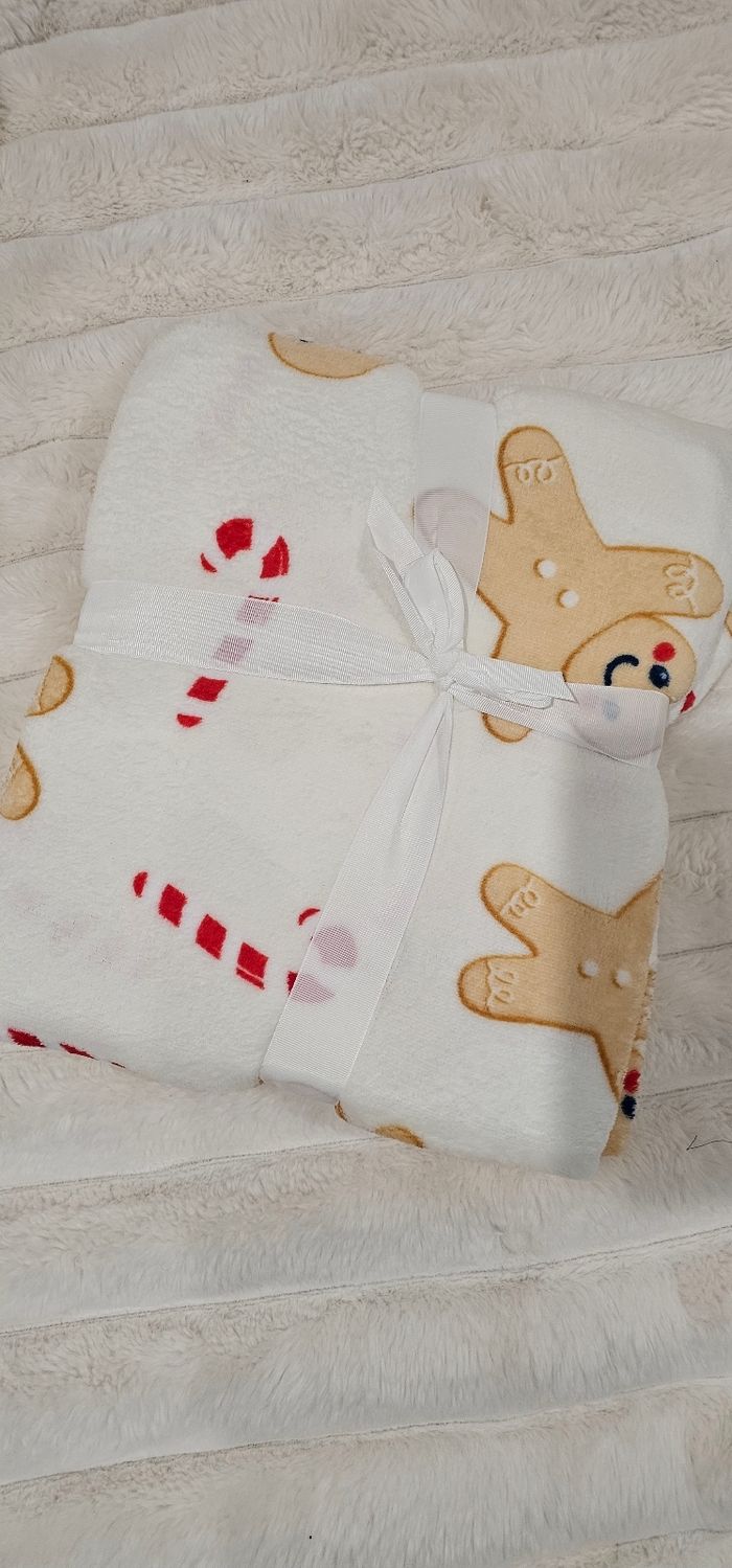 Magnifique plaid de Noël 🎄 150×200cm Neuf - photo numéro 4