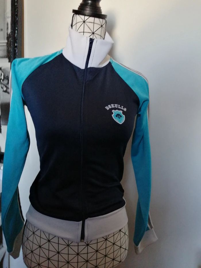 Veste de sport. Taille M - photo numéro 3