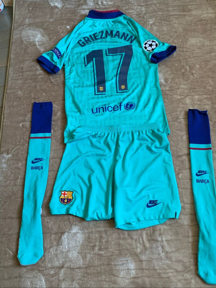 Ensemble Griezmann Barcelone football
