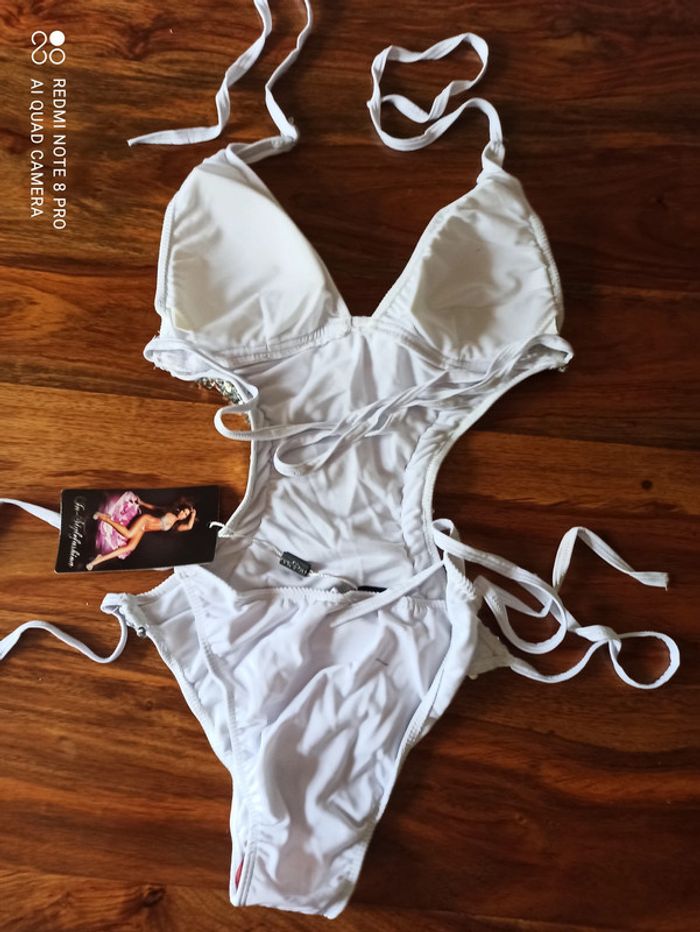 Maillot de Bain Femme 1 pièce Taille 38 - photo numéro 2