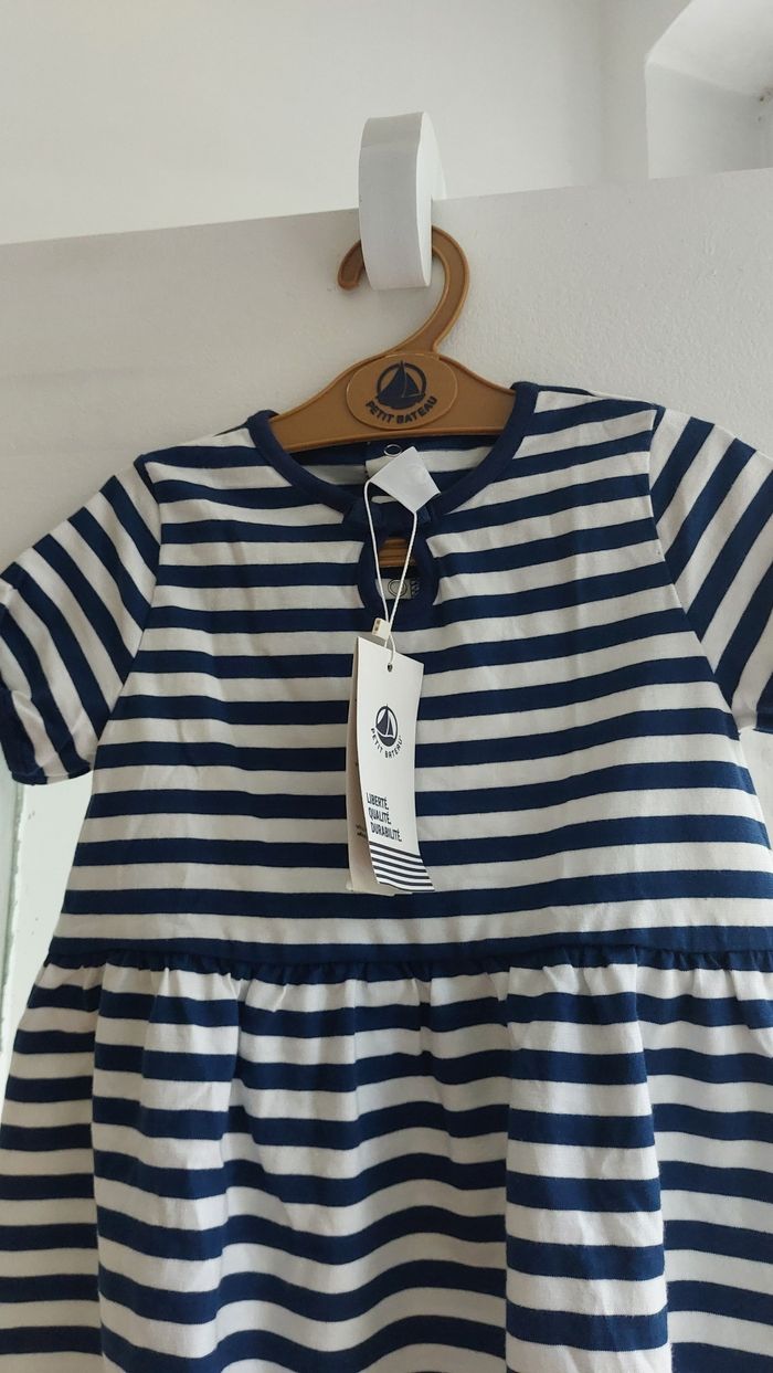 Robe petit bateau taille 36 mois neuve - photo numéro 3