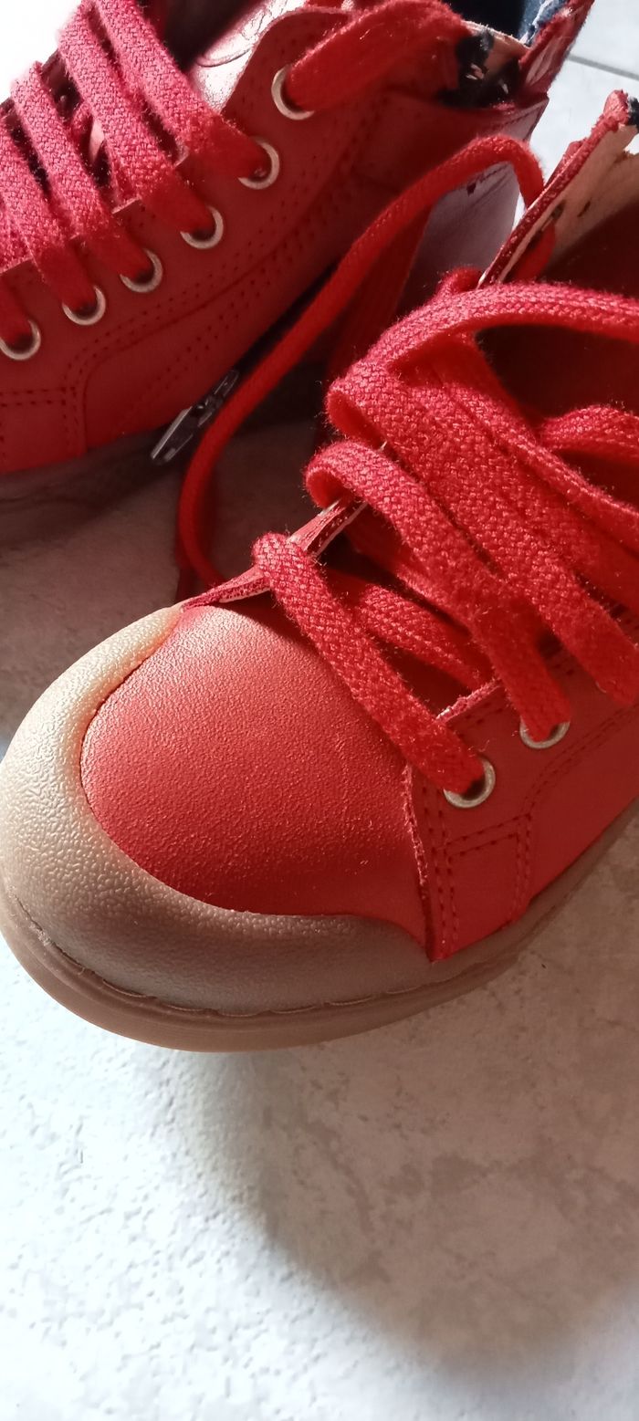 Baskets rouges - photo numéro 2