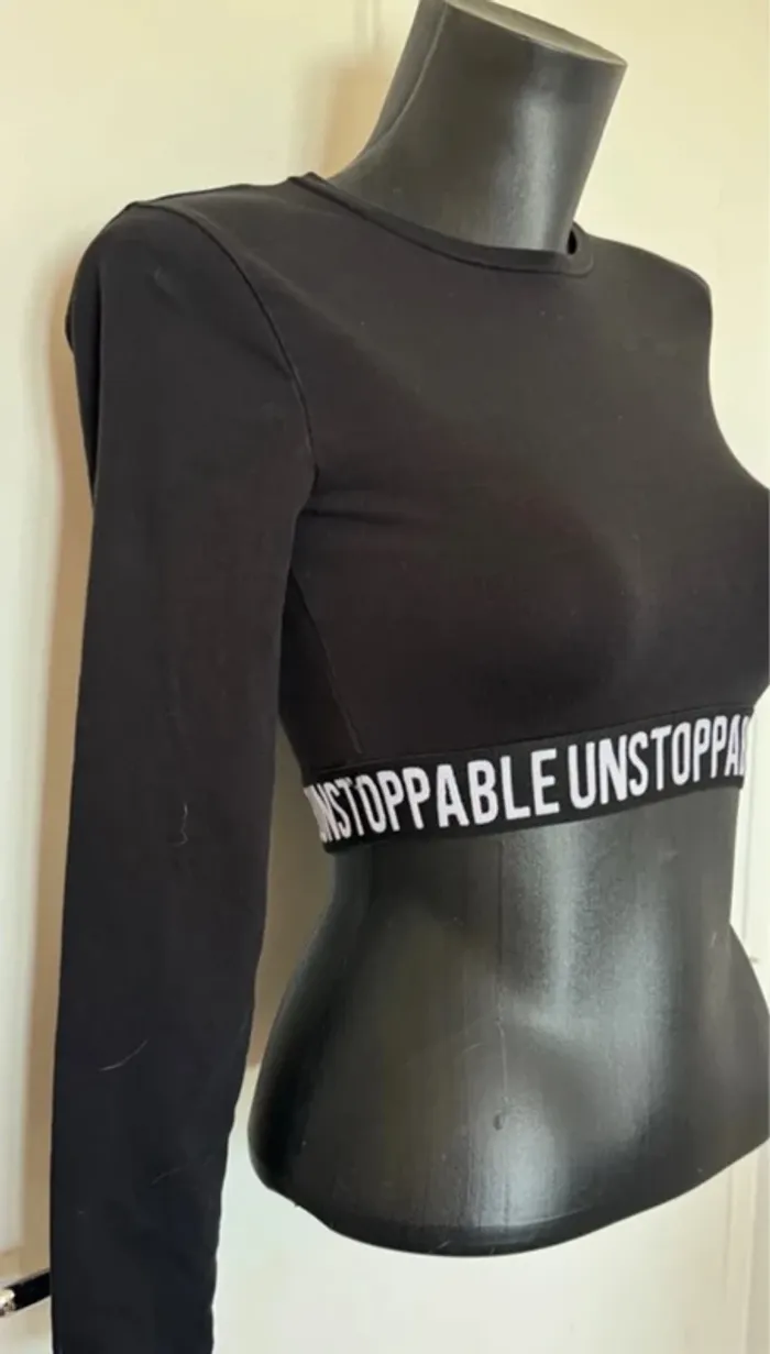 Crop top stradivarius - photo numéro 2