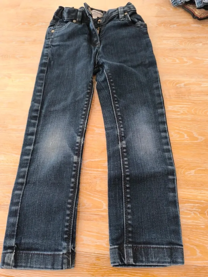 Jean fille taille 4 ans